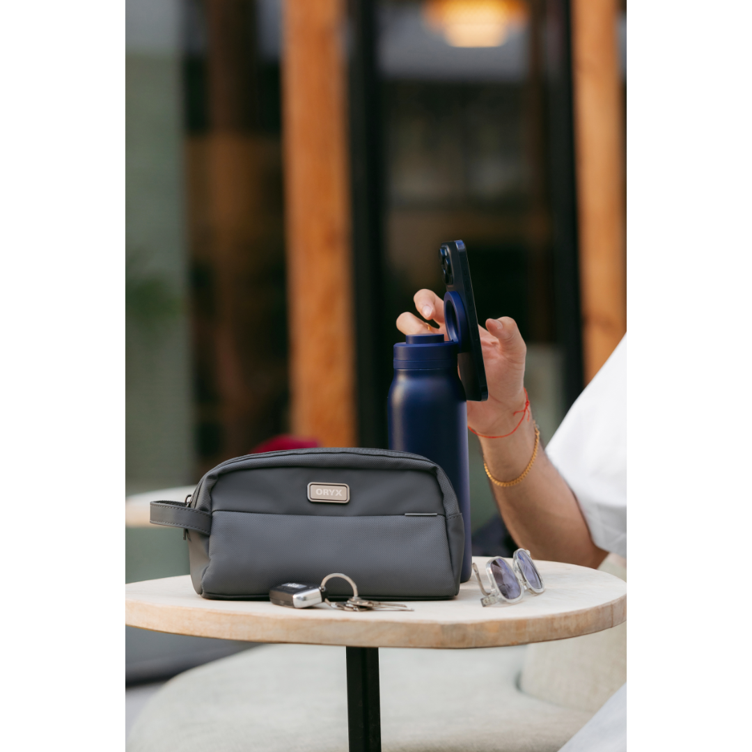 O-Pouch Modern Essentials Bag