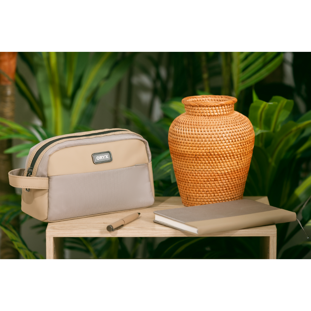 O-Pouch Modern Essentials Bag