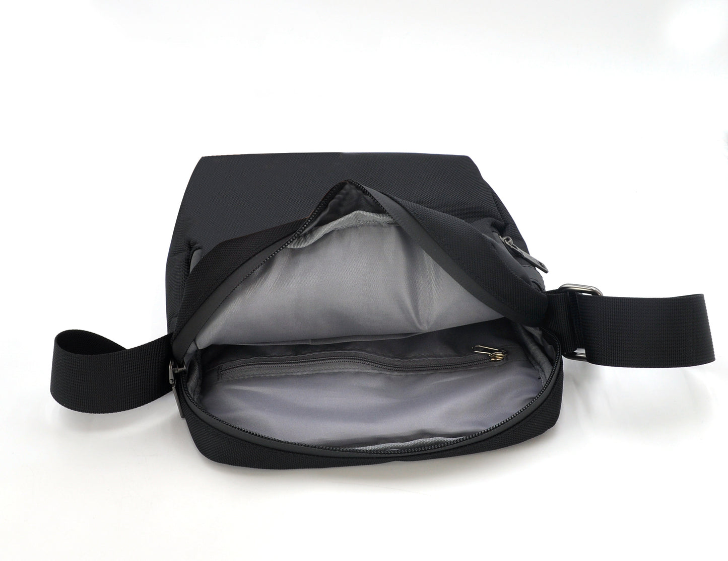 O-Cross Lightweight Travel Bag