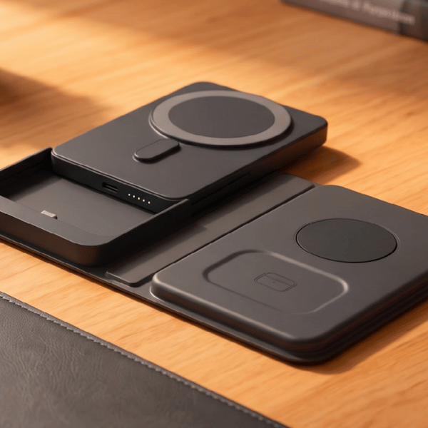 MODULAR | All-in-One Foldable MagSafe Charging Station with Detachable 5000mAh Power Bank