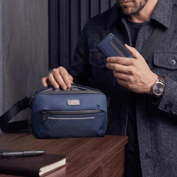 VOYAGE | Expandable Water-Repellent Chest Bag | Crossbody & Waist Bag