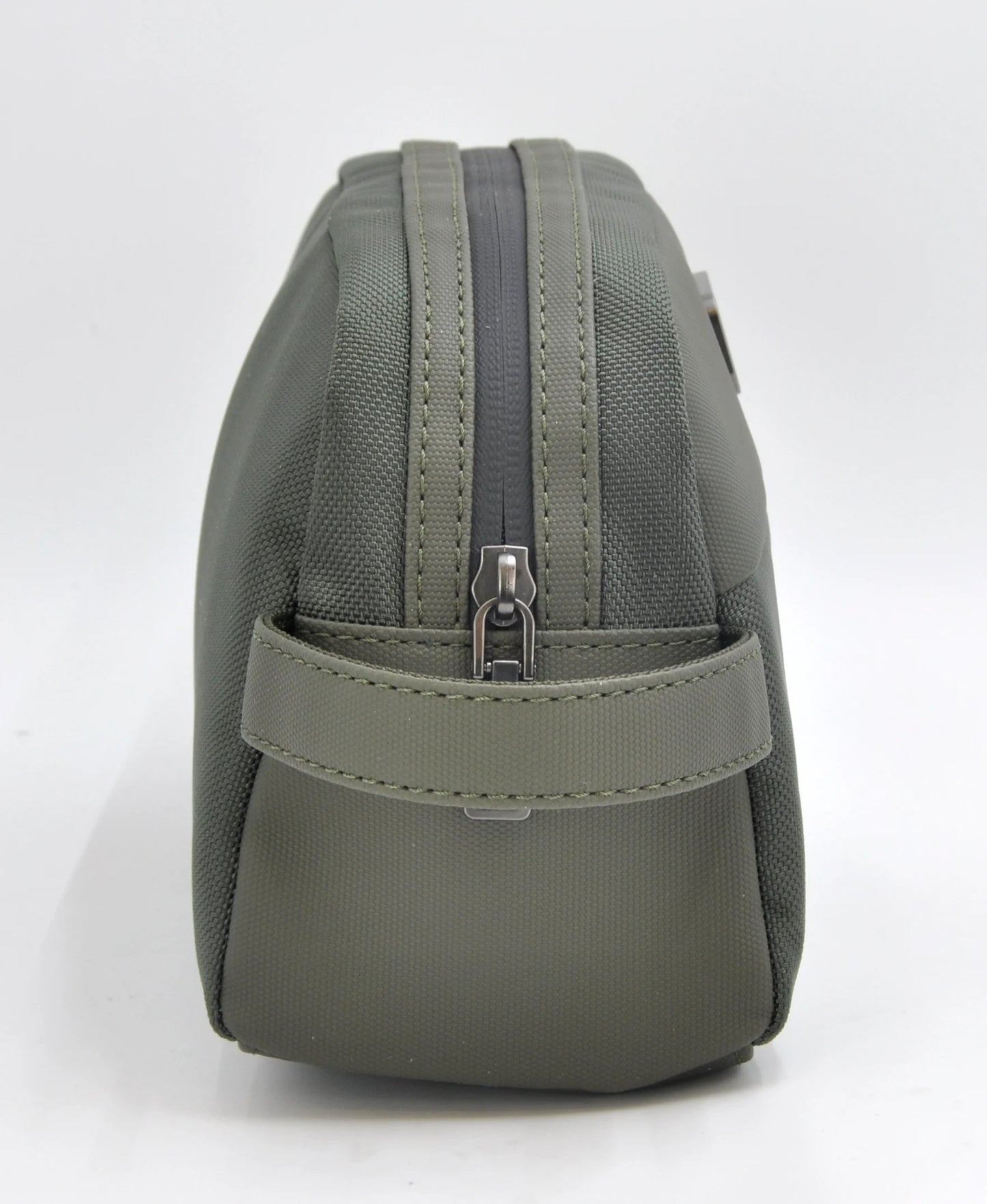 O-Pouch Modern Essentials Bag